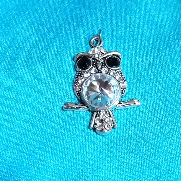 2 Owl Pendants bundle - Picture 2 of 4